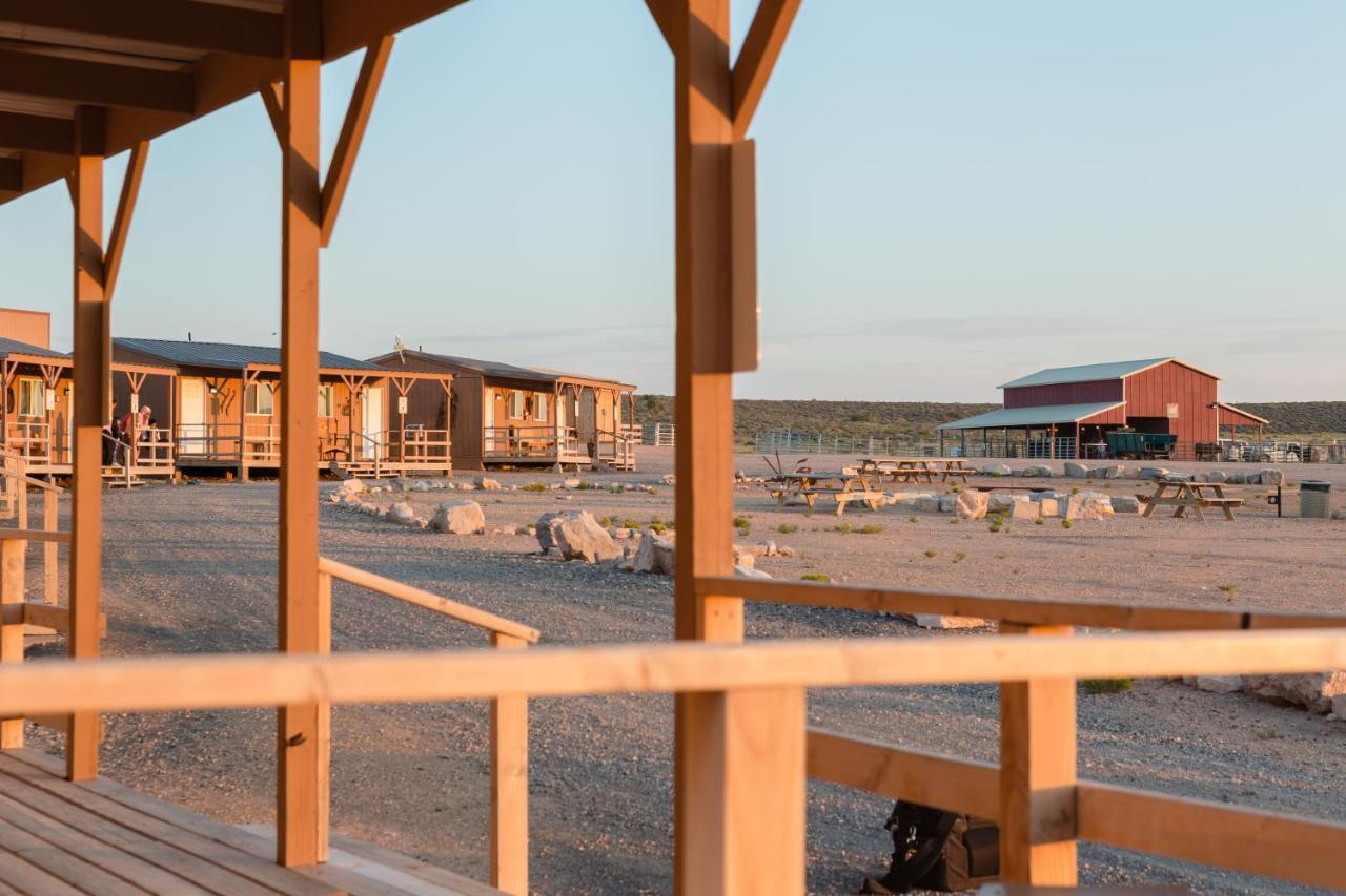 Cabins At Grand Canyon West Peach Springs Exterior photo